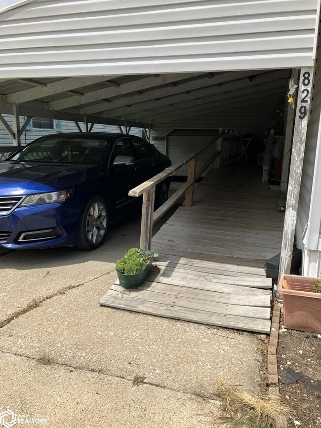 829 Quiet Harbor unit 11, Creston, IA 50801 - photo 5