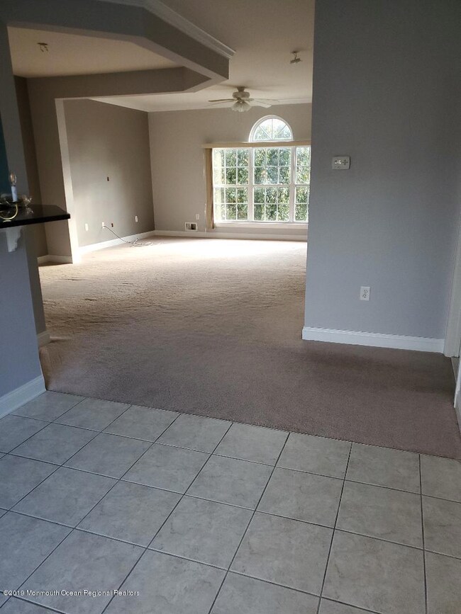 382 TH OPEN LIVING