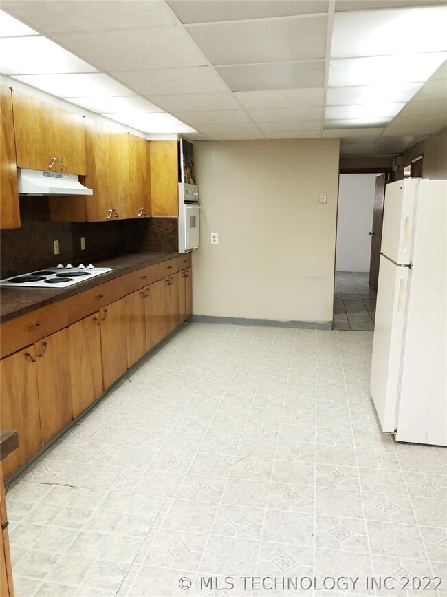 Spacious kitchen!