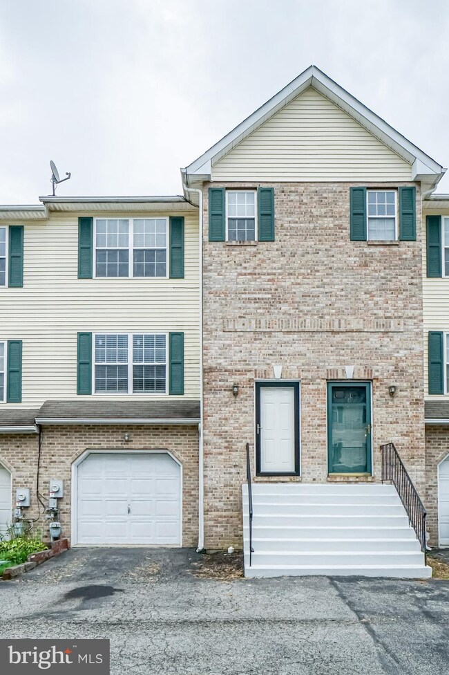 8 Vista Ct, New Castle, DE 19720 - photo 2