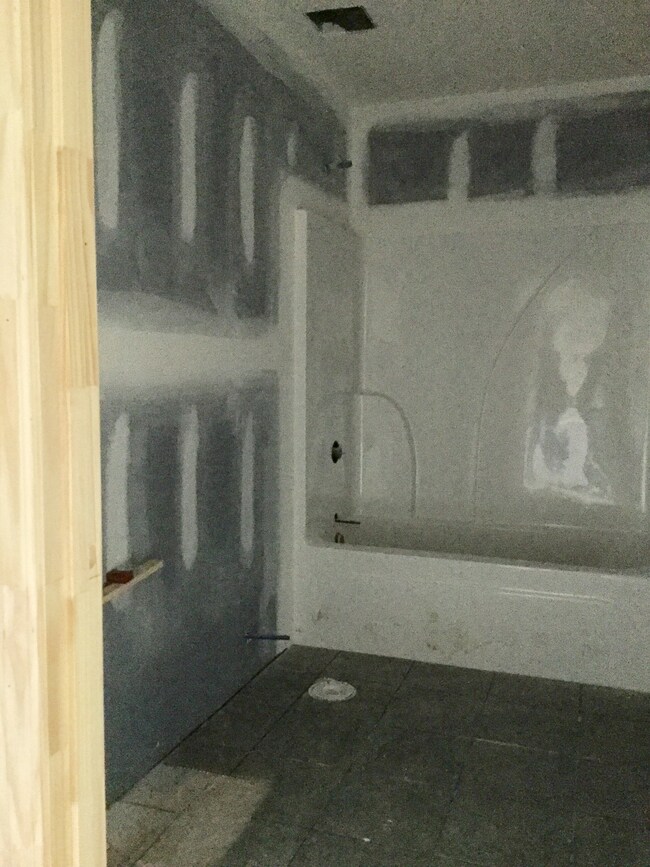 212 Keenan Ln, Shelbyville, TN 37160 - photo 6