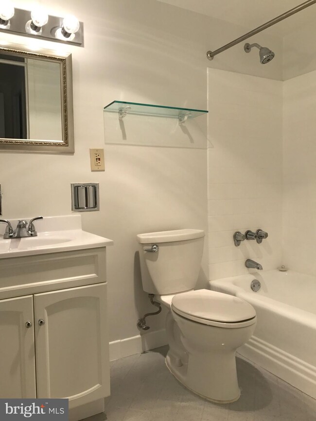 The Monroe House Condos unit 809, Washington, DC 20006 - photo 7