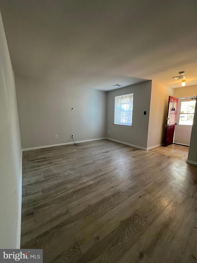 468 Cooper Folly Rd, Atco, NJ 08004 - photo 2