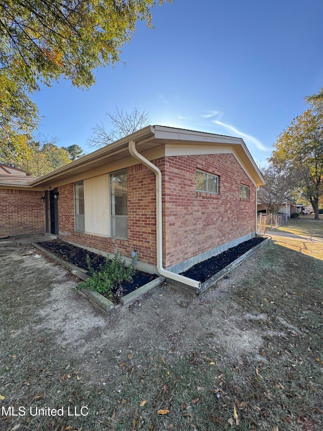 8913 Whitworth St, Southaven, MS 38671 - photo 3