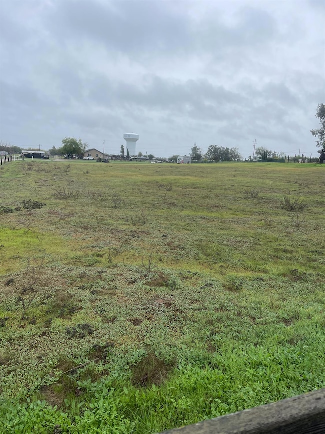 26225 Avenue 17, Madera, CA 93638 - photo 3