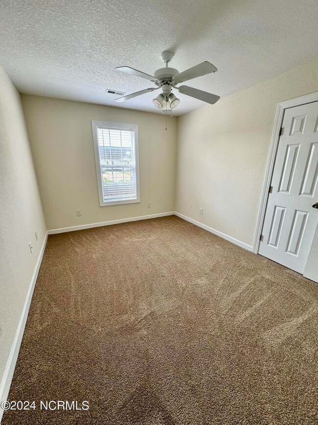 1208 Masters Ln unit A, Greenville, NC 27834 - photo 6