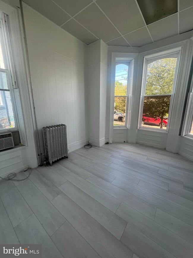 19 N Union St unit 2, Middletown, PA 17057 - photo 2