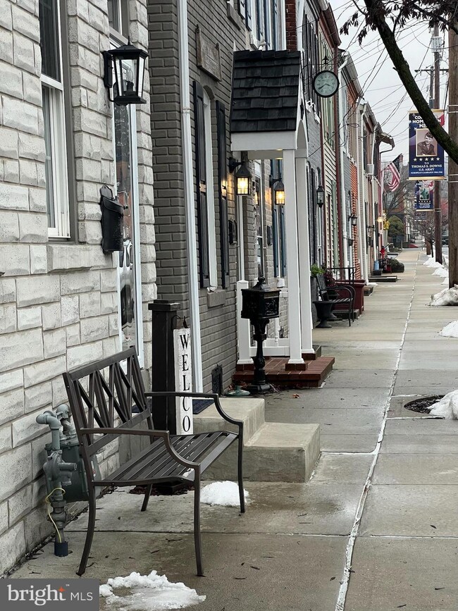 52 S 8th St, Columbia, PA 17512 - photo 3