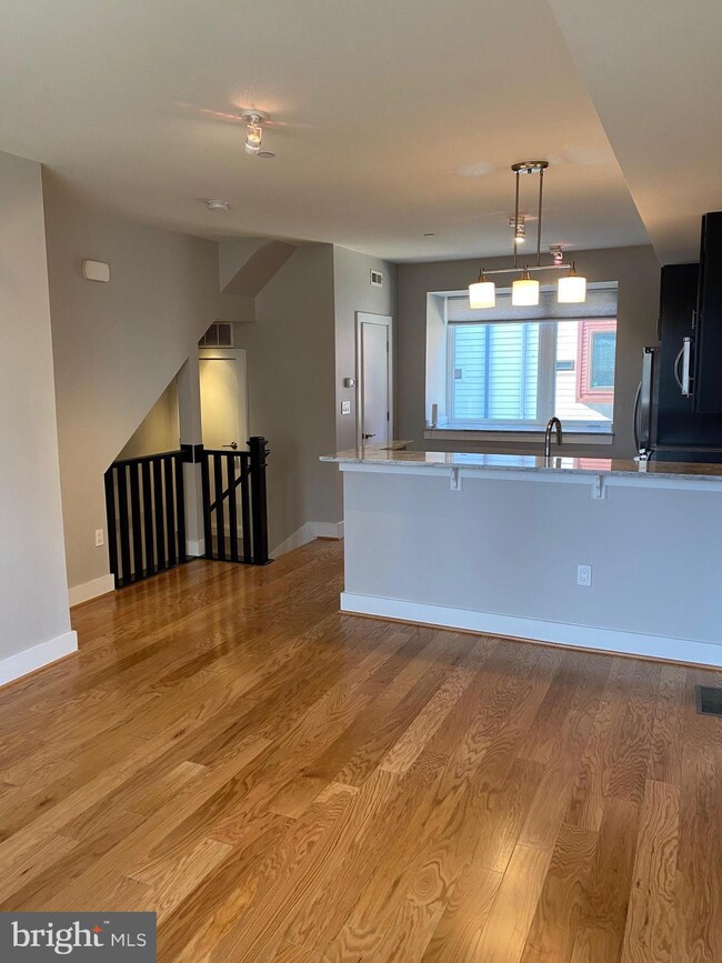 1202 Jackson St NE unit 111, Washington, DC 20017 - photo 4