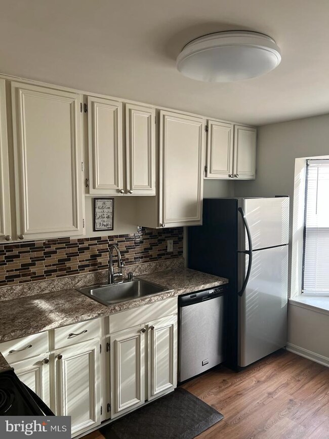 7105 Kurth Ln, Lanham, MD 20706 - photo 3