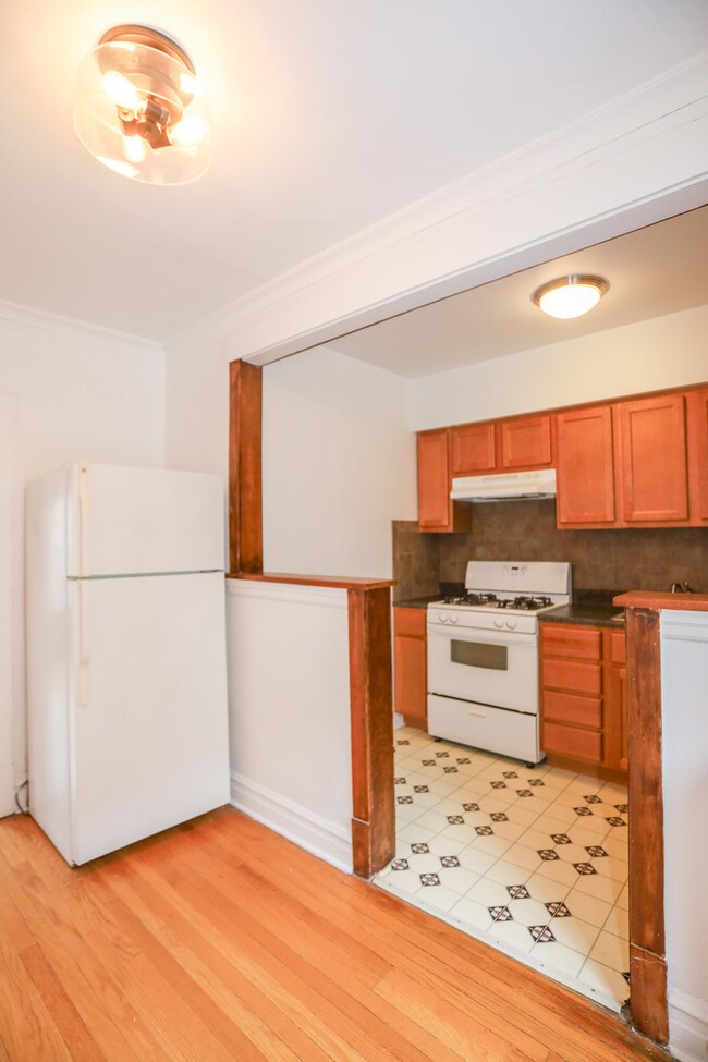 4958 N Damen Ave unit 2, Chicago, IL 60625 - photo 6