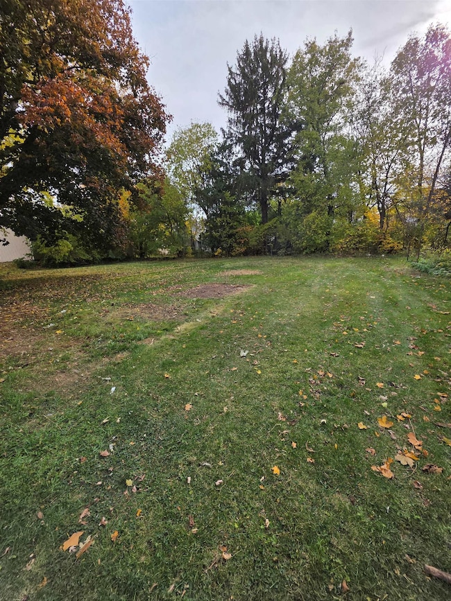 111 E Empire St, Freeport, IL 61032 - photo 6