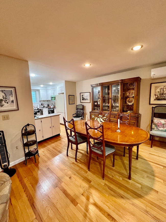 389 Trailsend Dr, Torrington, CT 06790 - photo 5