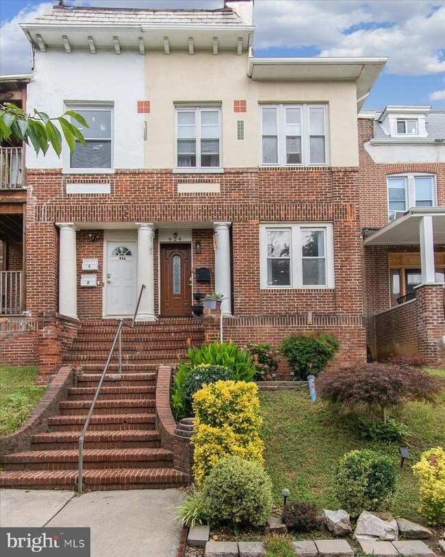 924 Chauncey Ave, Baltimore, MD 21217 - photo 2