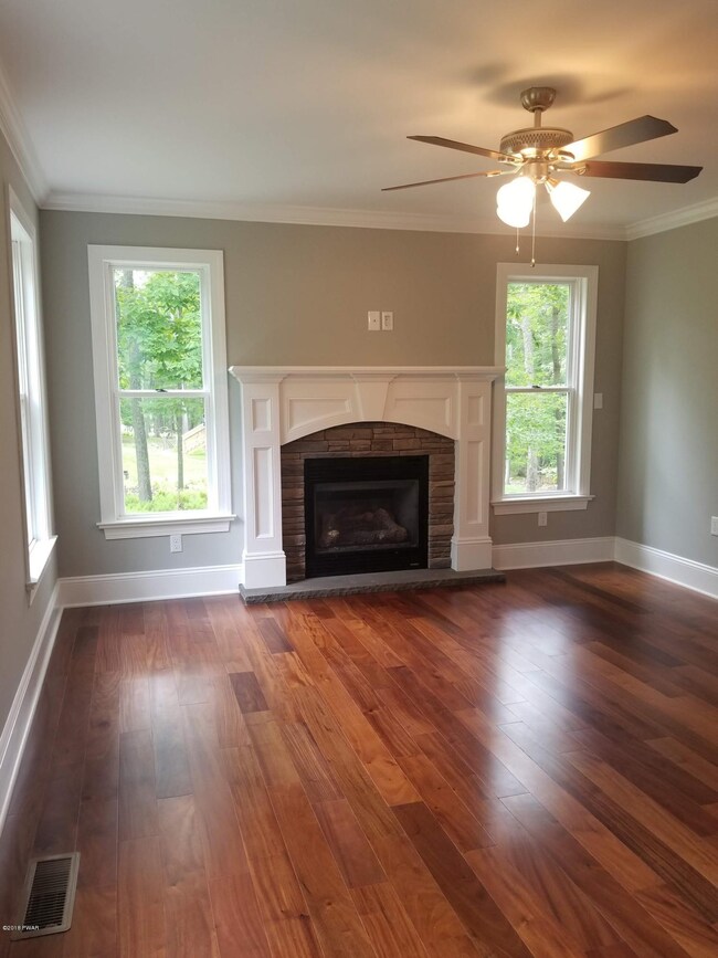 200 Locust Dr, Milford, PA 18337 - photo 3