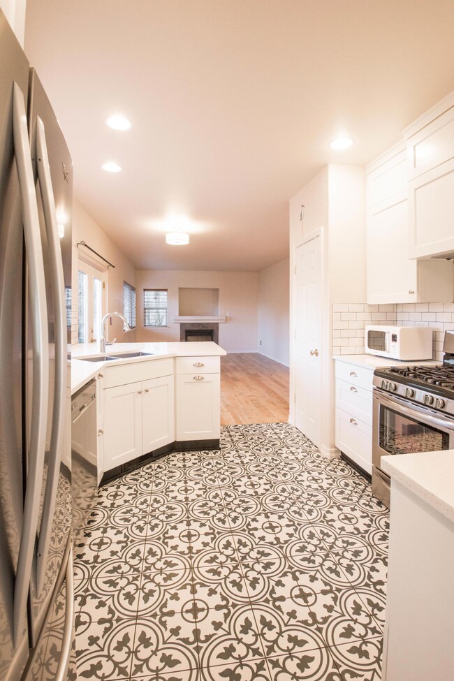 2021Redmond2228SW37th-7-5