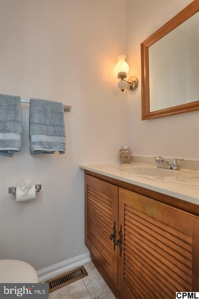 463 W Caracas Ave, Hershey, PA 17033 - photo 6