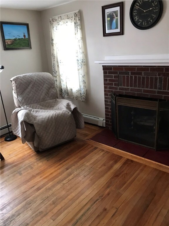 19 Leslie St, Cranston, RI 02910 - photo 3