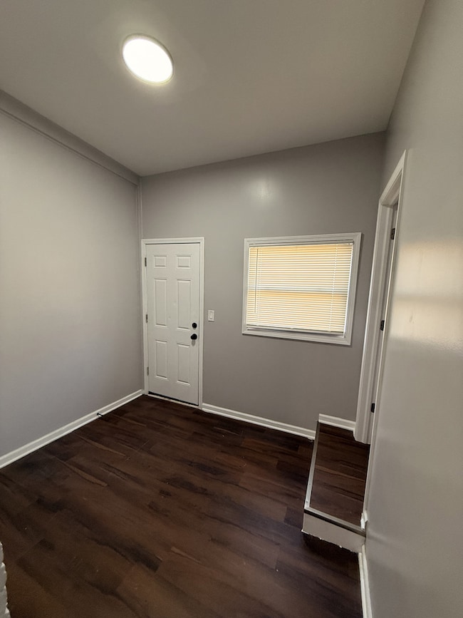 7838 S Laflin St, Chicago, IL 60620 - photo 4