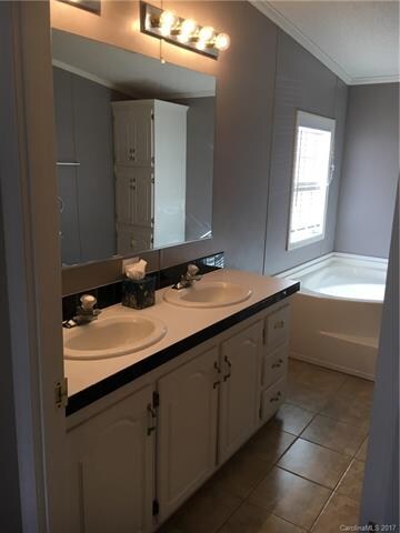 Master Bathroom with dual vanity