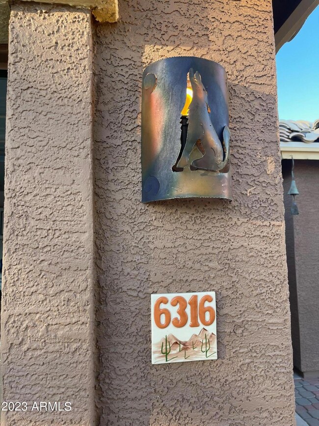 Quartz house number