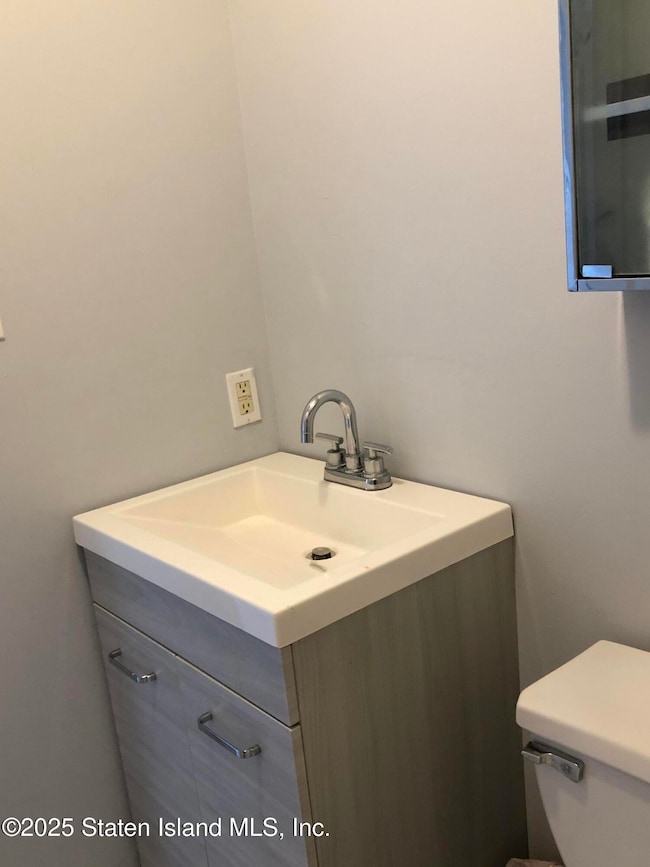 BATHROOM VANITY-115 JEANETTE AVE