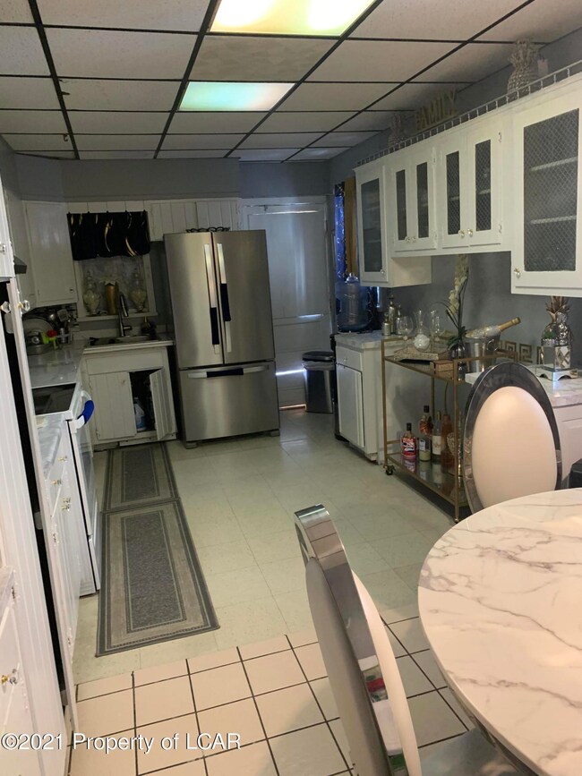316-18 E. BROAD ST. HAZ.  kitchen 2