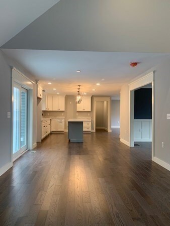 95 Oakridge Ave, North Attleboro, MA 02760 - photo 7