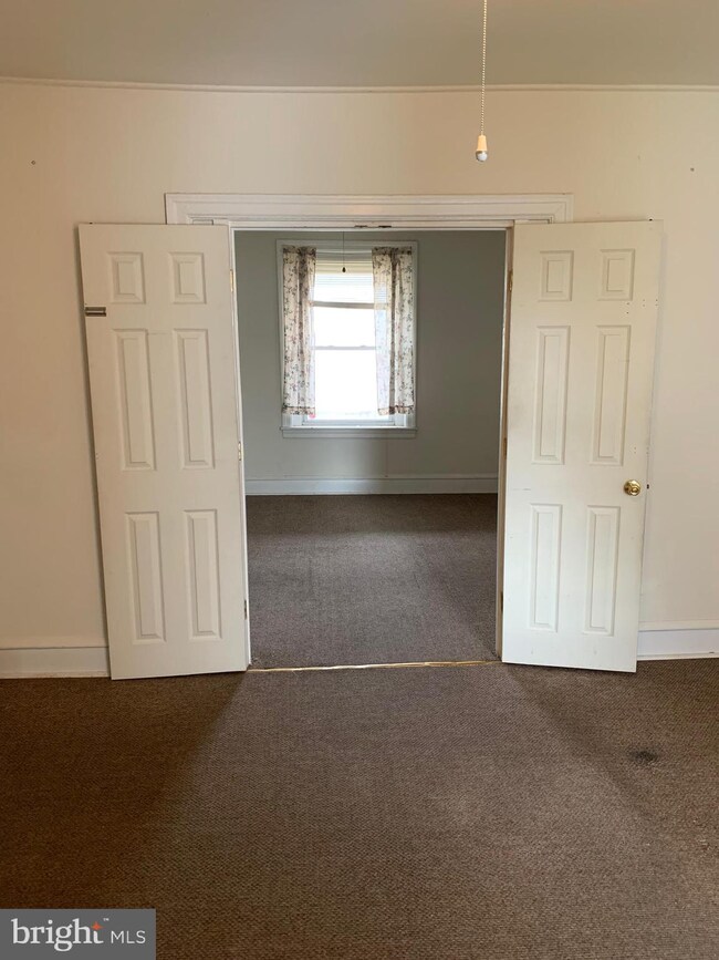 180 N 4th St, Telford, PA 18969 - photo 5