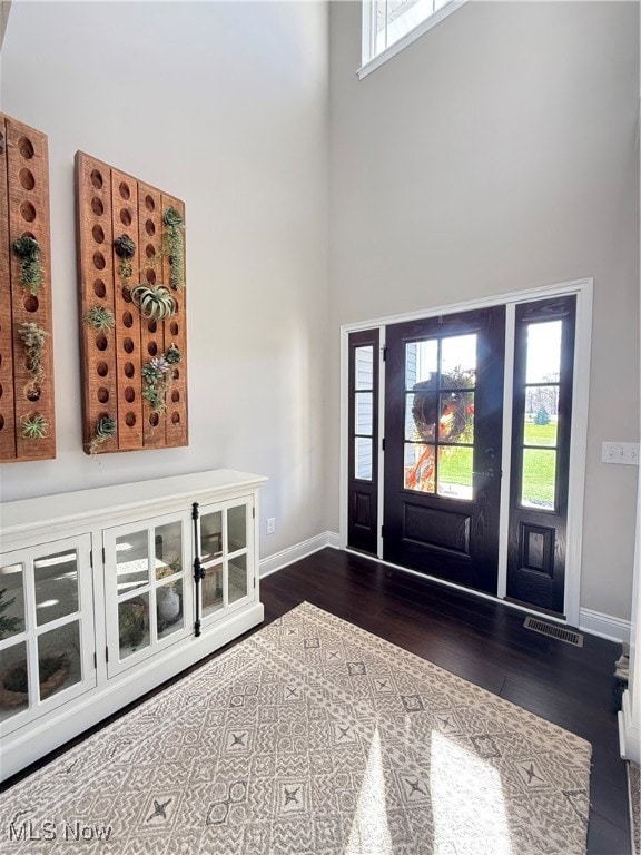 Inviting front foyer