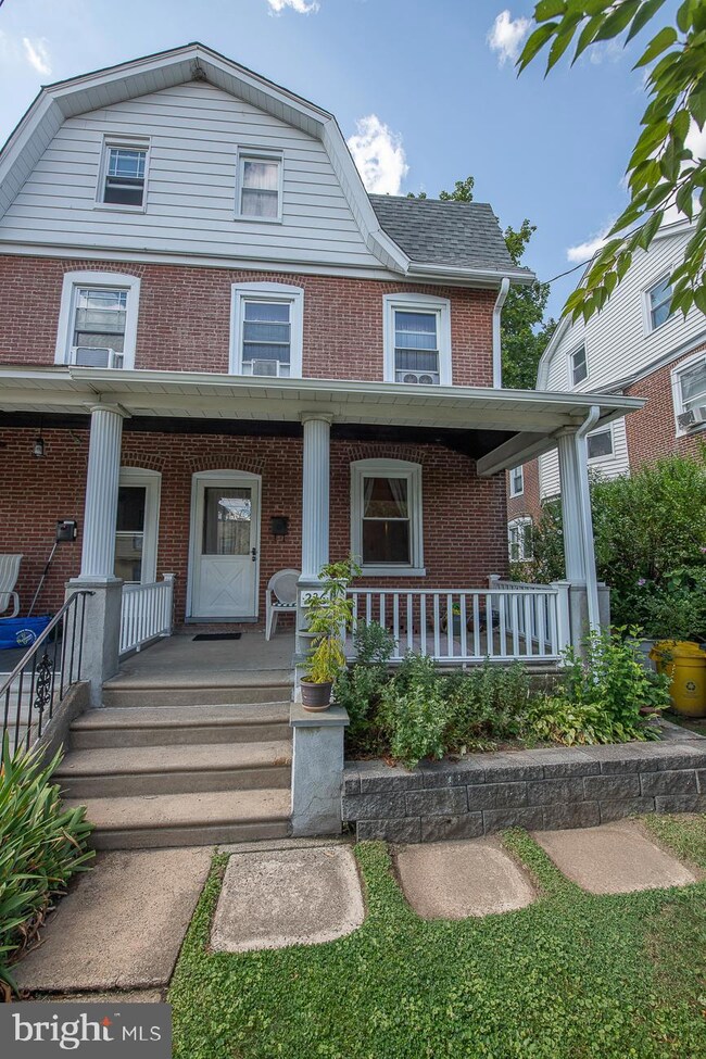 236 Edgemont Ave, Ardmore, PA 19003 - photo 5