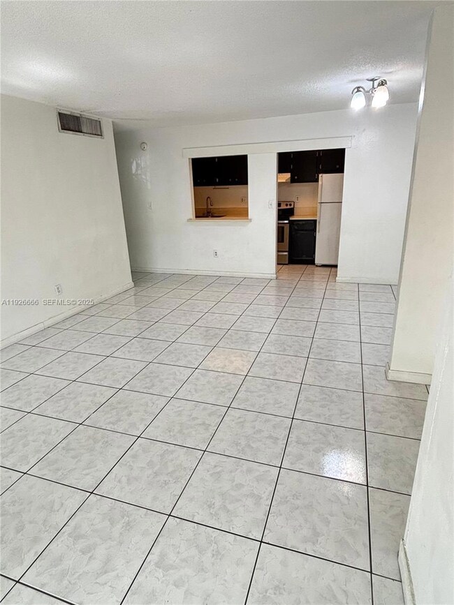 4270 NW 79th Ave unit 2D, Doral, FL 33166 - photo 3
