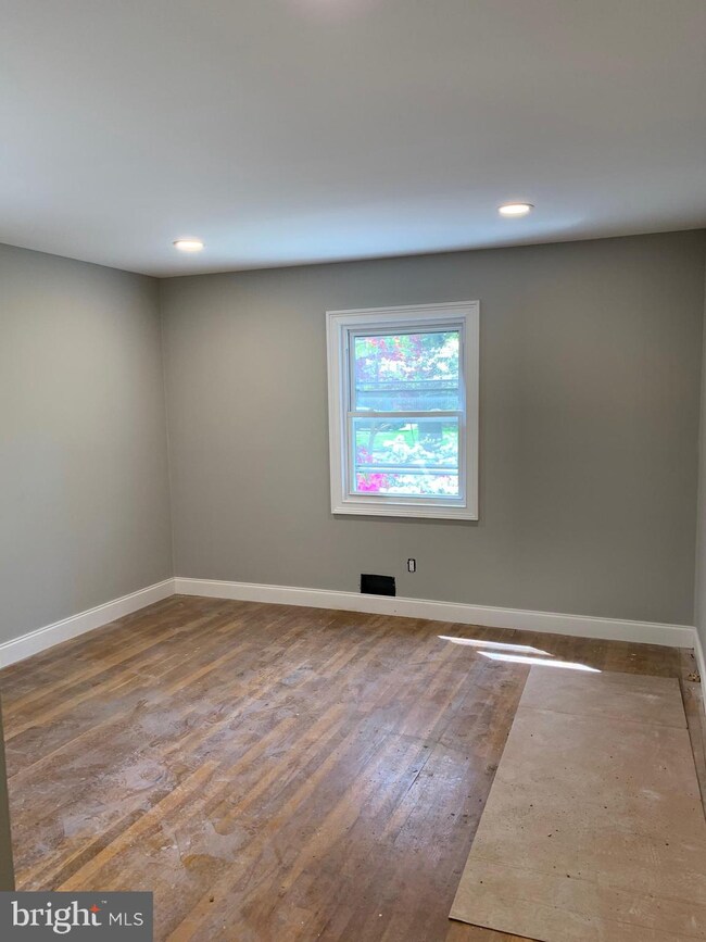 15 Sheffield Rd, East Windsor, NJ 08520 - photo 7