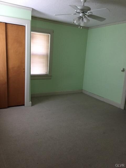 28 Main St, Stockertown, PA 18083 - photo 6