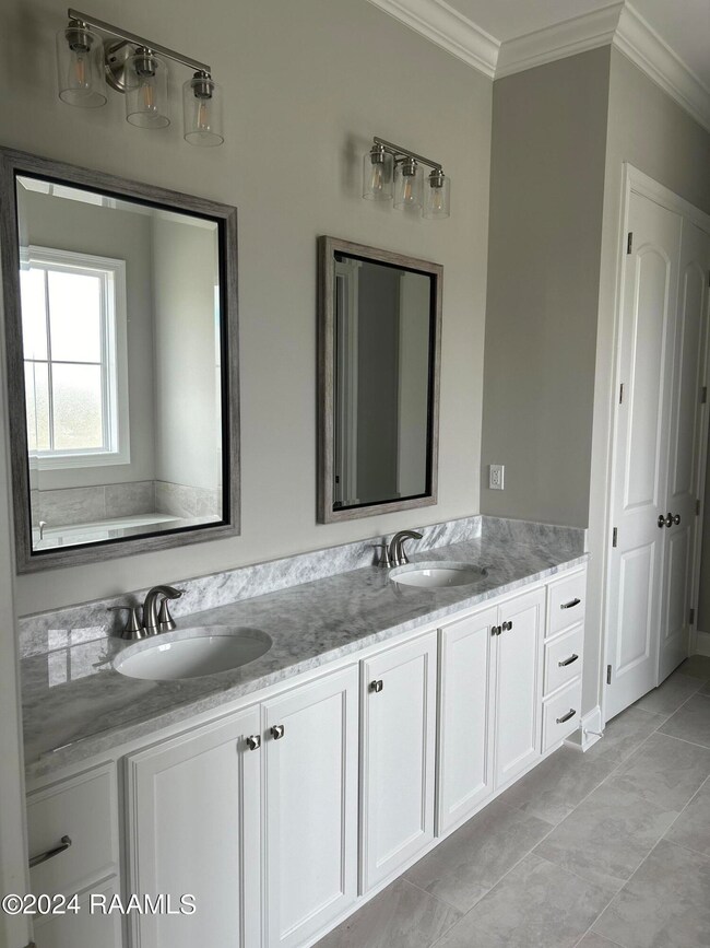 CFH127 Master Bath