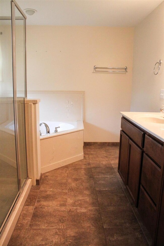 1398 Bonita Ave, Medford, OR 97504 - photo 7