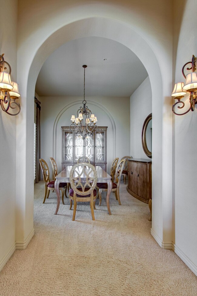 007_Formal Dining Room