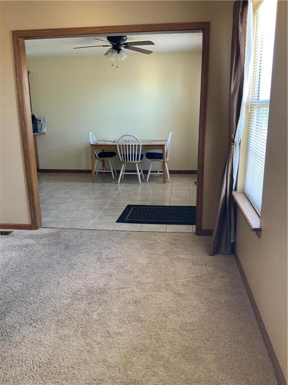 602 Pebble Beach Dr, Lansing, KS 66043 - photo 3