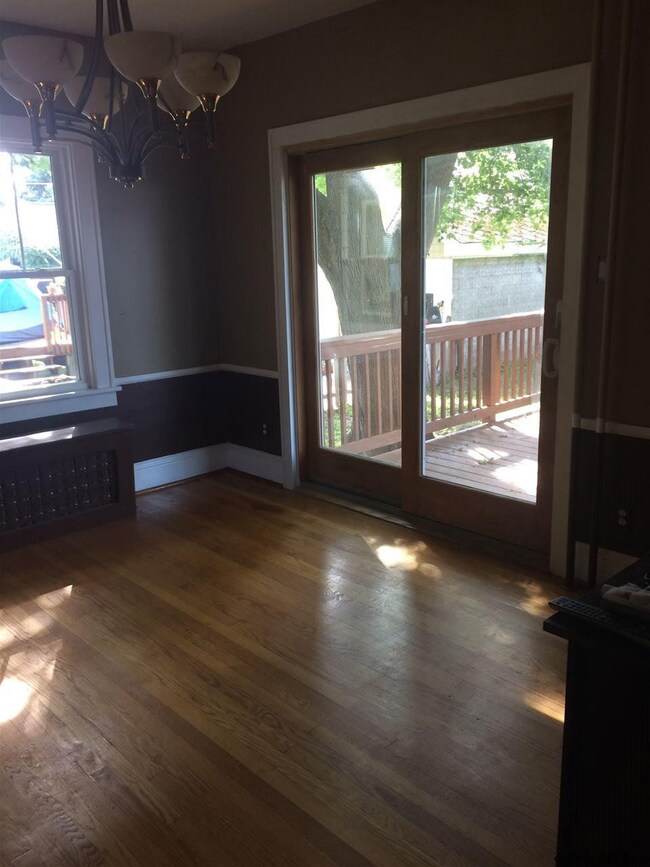 18 Van Buren St, Albany, NY 12206 - photo 7