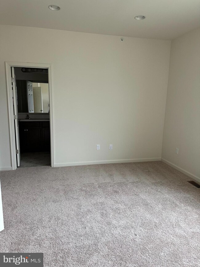 401 Lenape Way, Claymont, DE 19703 - photo 7