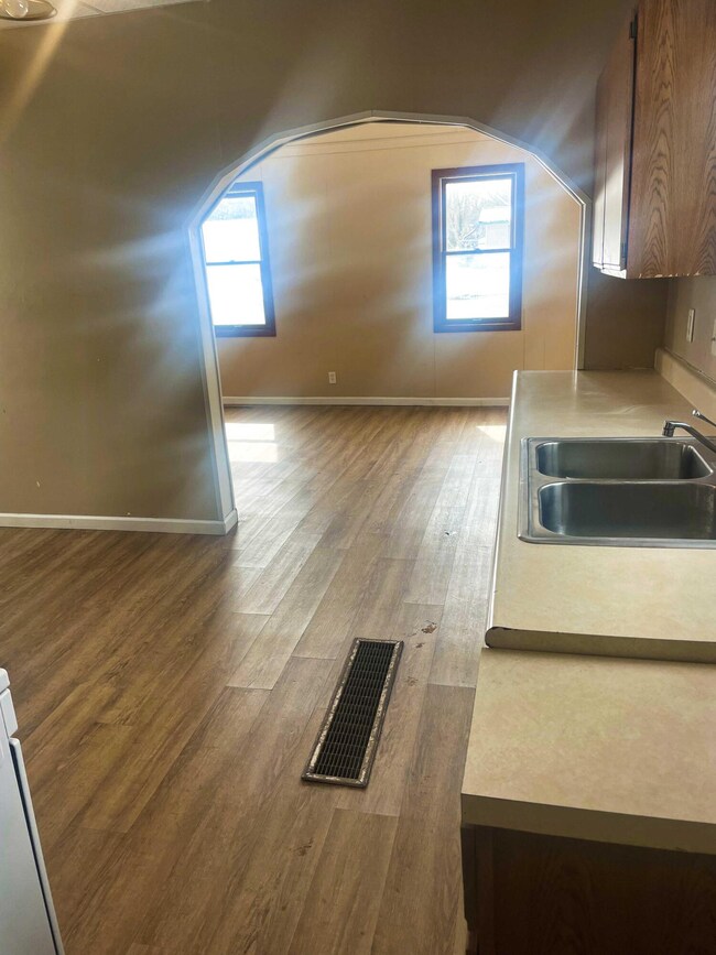 1301 Colburn Ave, Big Rapids, MI 49307 - photo 5