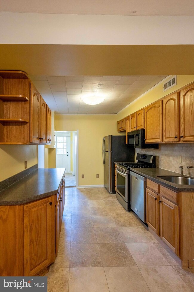 32 E Barney St, Baltimore, MD 21230 - photo 7