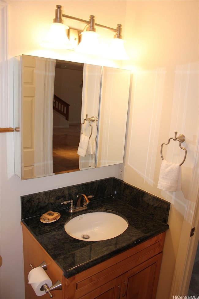 Powder room 1/2 bath off the dining room and main