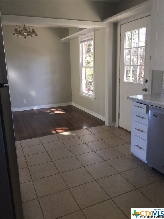 138 E Hillcrest Dr, San Marcos, TX 78666 - photo 6