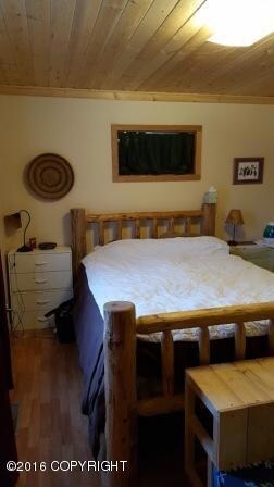 211 Maple Bedroom 2-2