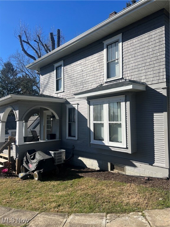 292 East St, Mount Pleasant, OH 43939 - photo 2