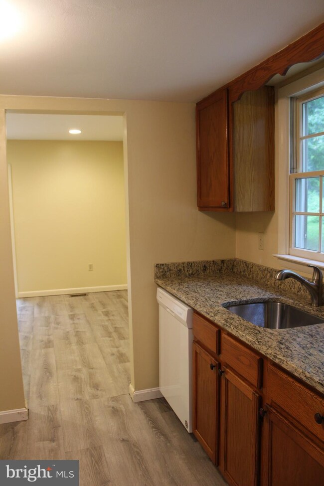 837 Streaker Rd unit 837, Sykesville, MD 21784 - photo 4