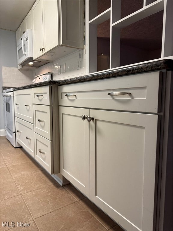 6895 Carriage Hill Dr unit E77, Brecksville, OH 44141 - photo 3