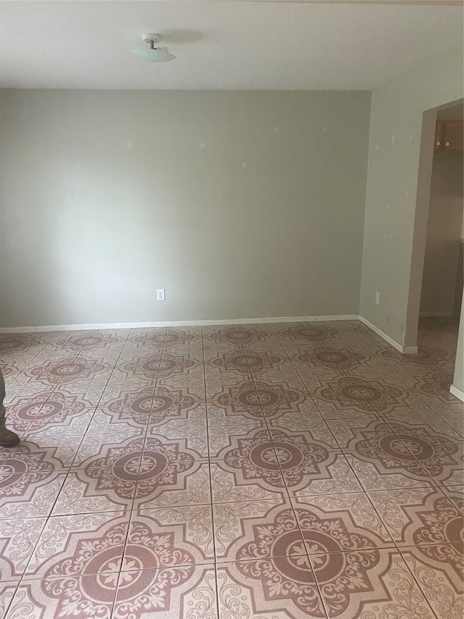 10946 Cayman Mist Dr, Houston, TX 77075 - photo 6