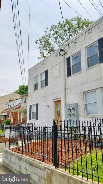 5117 A St SE unit 201, Washington, DC 20019 - photo 4